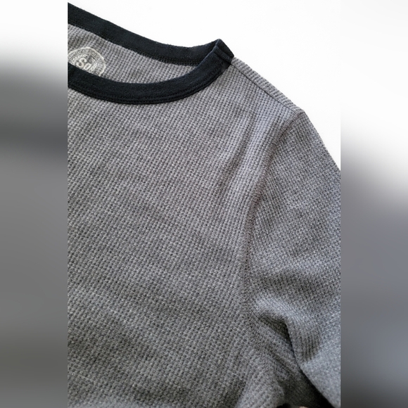 Gray Thermal Long Sleeve Top Size XL - Picture 3 of 4